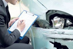 EXCLUSIV Scene de bucurie în instituţia cu cele mai mari salarii din România! Pleacă şeful. Ce urmează