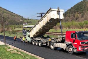 Nu mai puţin de 18 drumuri modernizate anul acesta de către Consiliul Judeţean Sibiu