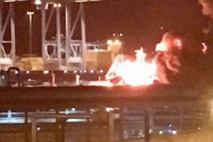 Român rănit într-o explozie pe un tanc petrolier, în Turcia. Un marinar italian a murit  