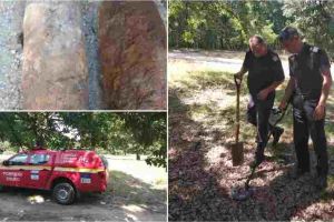FOTO. Muniţie neexplodată, găsită în localitatea Vinerea. Echipa pirotehnică intervine pentru asanarea terenului
