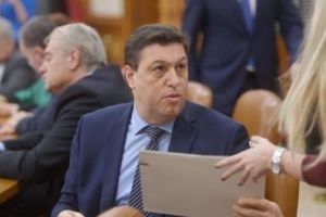 Șerban Nicolae îl atacă pe Mugur Isărescu, înainte de votul din Parlament