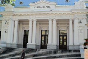 Judecătorii intră în VACANȚĂ. Pe secţii, doar URGENȚELE