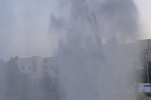 VIDEO: “Fântână arteziană” de 10 metri înălţime, pe strada Pandurilor