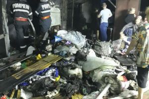 Patru chioşcuri, incendiate în bazarul din centrul municipiului
