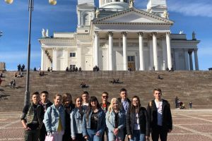 Elevi şi profesori de la Liceul Tehnologic “Ion Nistor” Vicovu de Sus  descoperă şcoala ...