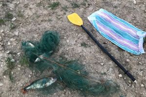 Șapte cetăţeni din Republica Moldova, prinşi în flagrant în timp ce pescuiau ilegal pe lacul Colibiţa