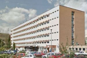 Un defibrilator performant, donat de un fost pacient Spitalului din Braşov