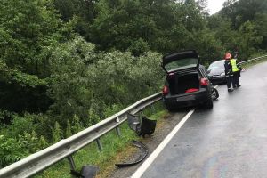 Trei maşini, implicate într-un accident între Năsăud şi Liviu Rebreanu (FOTO)