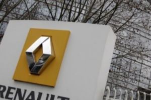 Scandal: Firma Renault, luată cu asalt de Poliţia franceză 