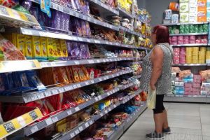 Transparentă, Europa spune care alimente au calitate diferită în România. Bucureştiul le ţine la secret, acuză deputatul Ghilea