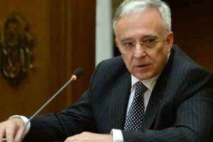 Parlamentul a validat Guvernatorul BNR. Cine este acesta