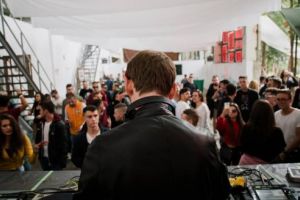 Sepp, Nu Zău şi Macarie vor electriza Uzina Foto la Laboratorul de Techno 14!