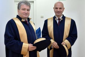 Rectorul Constantin Bungău cere Senatului Universităţii să aleagă un preşedinte interimar cât mai repede