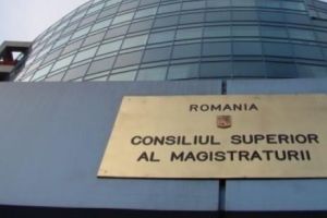 Vicepreşedintele CSM are cinci dosare la Sectiei de Investigare a Infractiunilor din Justitie. El boicotează validarea şefului SIIJ