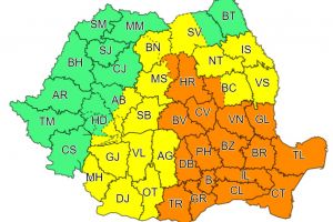 Avertizări meteo în cascadă până mâine la ora 10:00. Cod Portocaliu urmat de Cod Galben