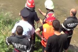 Vieţi de COPII, pierdute SUB APĂ!