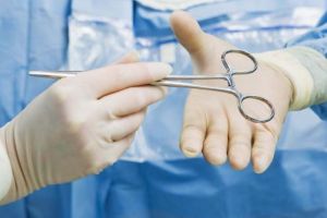 O femeie din Botoşani are nevoie de 40.000 de euro ca să trăiască. Medicii i-au pus un diagnostic crunt