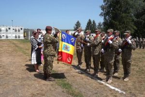 100 de ani de existenţă a Centrului Naţional de Instruire Întrunită „Getica. Drapelul de luptă, decorat de preşedintele României