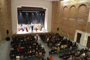 EUROSTAT: Românii, pe ultimul loc în UE la cheltuielile gospodăriilor pentru recreaţie şi cultură