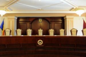 Decizia CCR ne arată o Românie şubredă, prost guvernată!