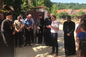 Arhiepiscopia Albei Iulia şi IOCC au donat 62.000 de lei pentru sinistraţii de la inundaţiile catastrofale din sudul judeţului Alba