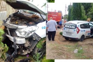 Trei pacienţi dintr-o ambulanţă, răniţi în urma unui accident