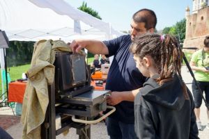 Camera Obscura: proiect dedicat fotografiei istorice pentru liceeni din Țara Făgăraşulu