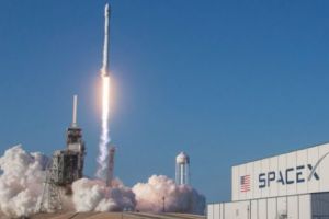 SpaceX a pierdut contactul cu trei sateliţi din reţeaua Starlink