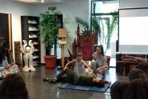 Curs de prim ajutor, organizat de Asociaţia Culturală „Sfântul Mitropolit Dosoftei” şi ...