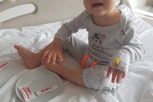 Cancerul nu alege! La doar 1 an şi 6 luni, David are neuroblastom grad IV! Ajută-l!