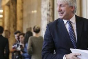 Impozit progresiv pe pensii şi disponibilizări! Cum încearcă Finanţele să acopere gaura de 7 miliarde de lei