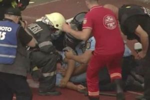 Sancţiuni dure, după ce un jandarm a fost lovit cu scaunul în cap şi a ajuns la spital