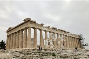 Unul dintre cele mai faimoase monumente a fost închis. Motivul este incredibil