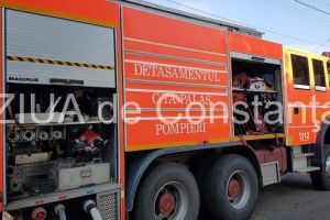 Alerta la ISU Dobrogea. Un apartament de pe strada Nicolae Grindeanu din Constanta, cuprins de flacari