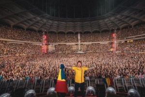 A adunat 50.000 de fani pe Arena Naţională. Gest spectaculos! ED SHEERAN a îmbrăcat tricoul echipei naţionale de fotbal