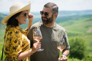 ”Spectacular Wine Trip”, incursiune în tainele vinurilor Liliac