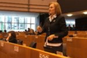 Atac la Donald Tusk! Maria Grapini şi-a început în forţă noul mandat în Parlamentul European!