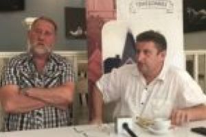 Panouri publicitare, puse ilegal pe clădirile în curs de reabilitare. Profitul, mai mare decât amenzile