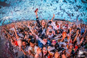 Peste 300 de persoane au avut nevoie de îngrijiri medicale după prima zi la NEVERSEA