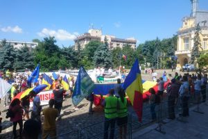 VIDEO Organizatorul mitingului de la Botoşani, Daniel Câşlariu: Vreţi să ajungeţi ziua în care la Botoşani trebuie să se întâmple vreo nenorocire? Fac apel şi la preşedintele României