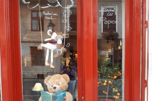 O poveste nouă pentru iubitorii de cărţi: „Librarul cu papion” se deschide în centrul Timişoarei