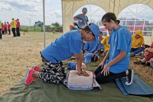 Zeci de copii din judeţul Botoşani au luat lecţii de prim ajutor. Aceştia au fost răsplătiţi cu premii