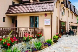 Pensiunea Calea Târgoveţilor angajează recepţionistă sau recepţioner