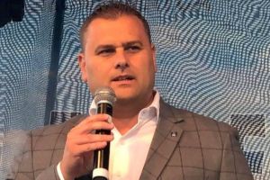 Un milion din bani publici! Atât i-au adus politica şi afacerile senatorului PNL George Stângă