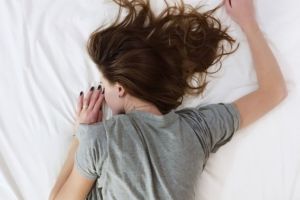 Trucurile care te scapă definitiv de insomnie. Încearcă şi tu aceste metode