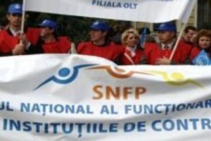 Funcţionarii de la Finanţe vor protecţi în faţa şefilor ierarhici