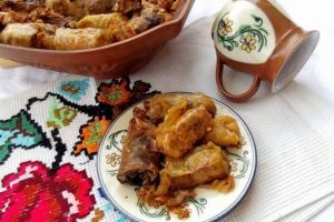 Povestea SARMALELOR, adevărate „comori“ ale gastronomiei româneşti. Unde au apărut şi cum s-au răspândit preparatul cu care orice român se mândreşte