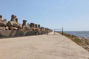 Pescarii sunt suparati! Accesul a fost complet restrictionat catre Farul Alb din Portul Constanta (galerie foto + video)