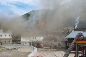 FOTO: Incendiu la una din cele mai mari mănăstiri din Transilvania
