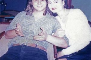 Frumoasa birmaneză şi lovitura sub centură. Reporter de Cursă Lungă